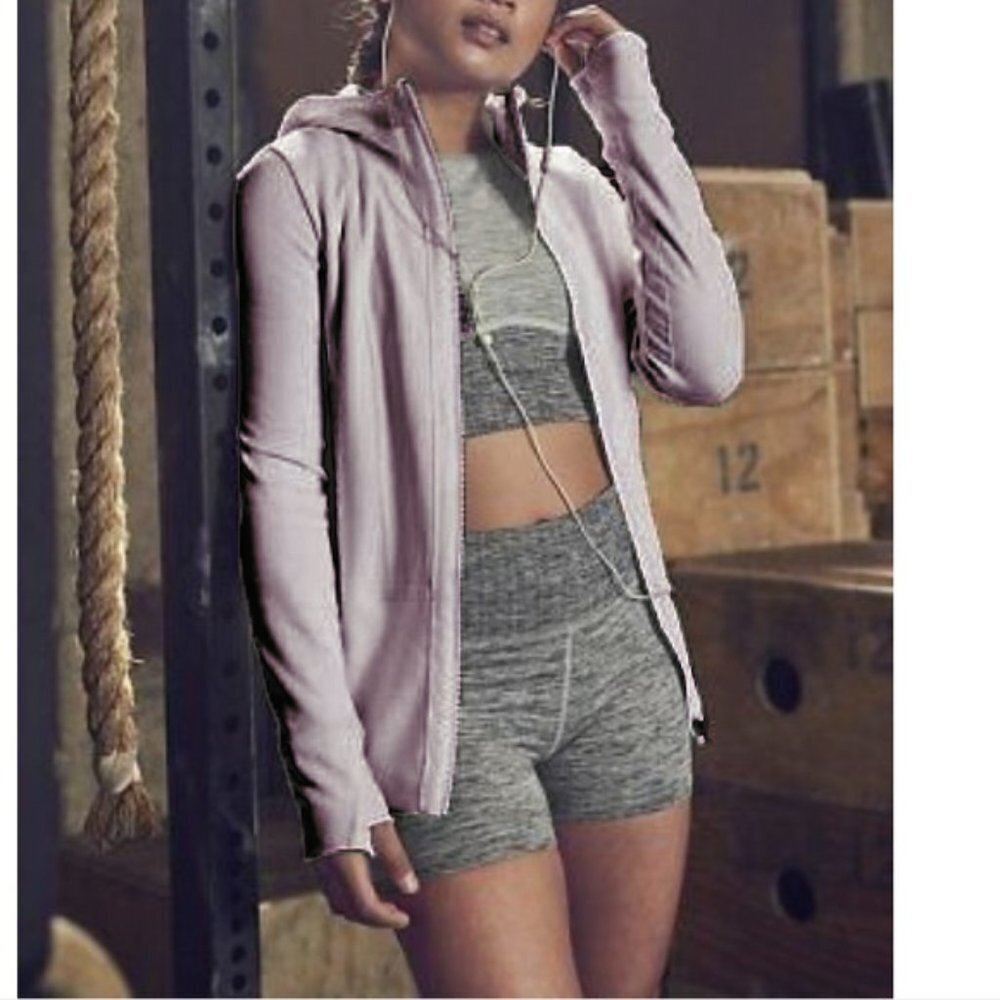 Athleta Fitted Victory Hoodie Pale Lilac Size Medium